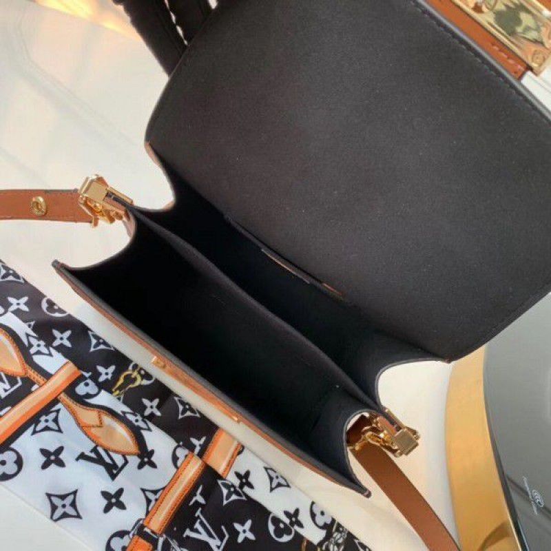 Mini Dauphine Bag Taurillon M55504