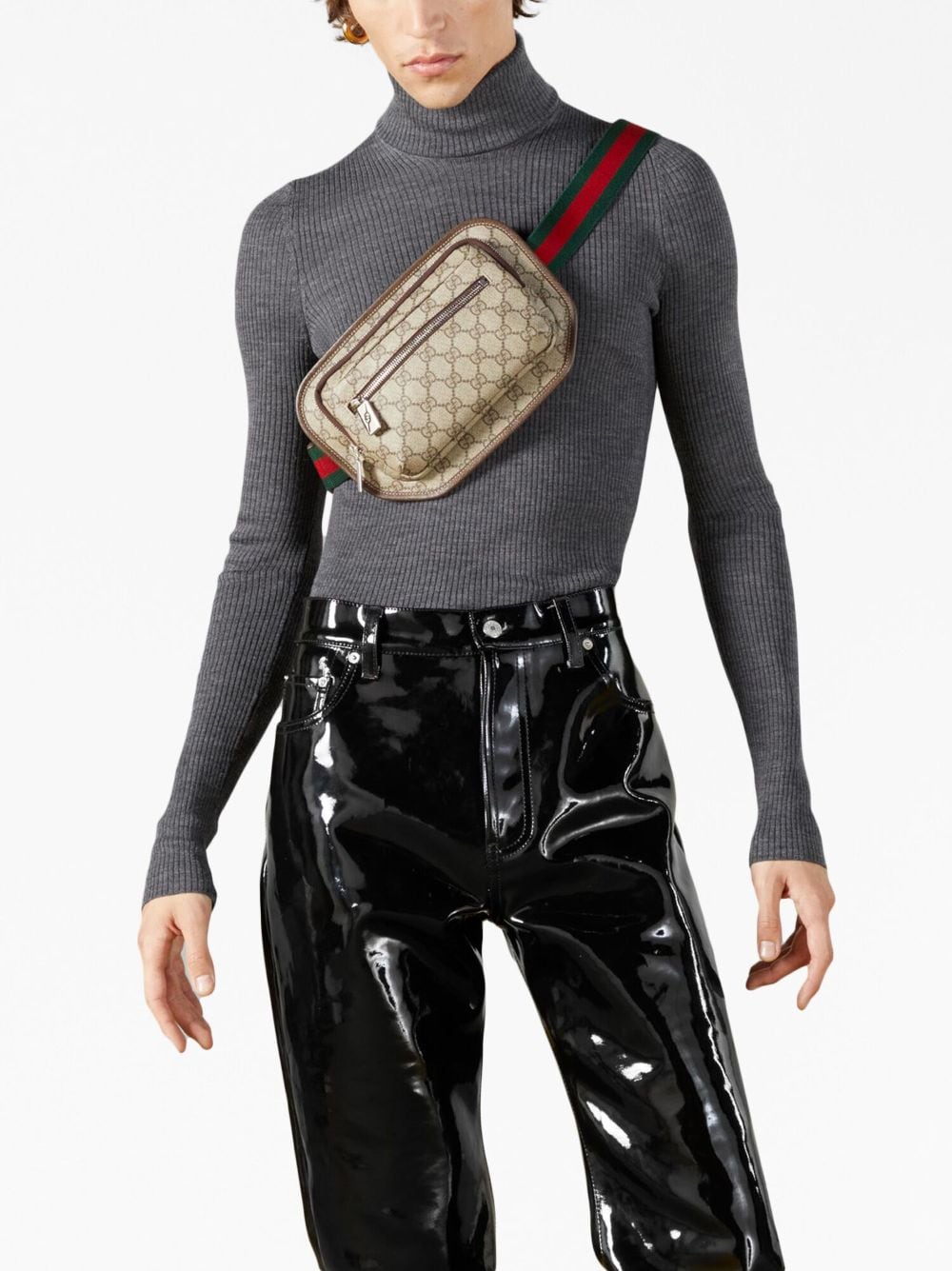 G*u*i gg canvas belt bag