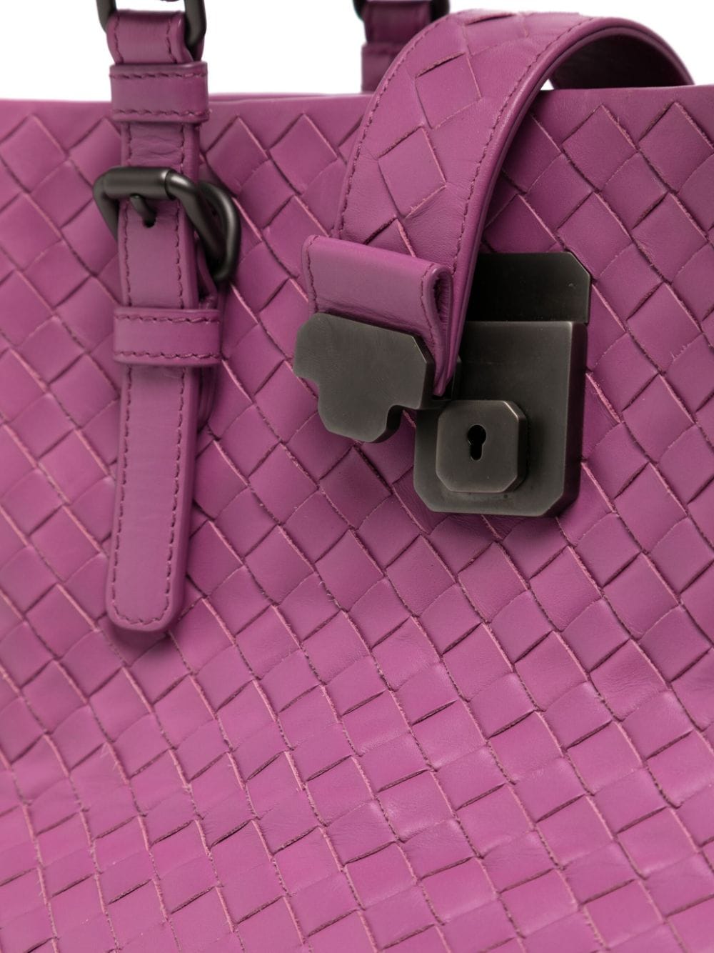 Bo*te*ga ve*ne*ta roma handbag